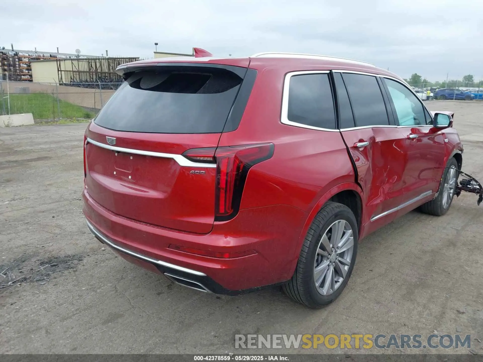 4 Photograph of a damaged car 1GYKPDRSXRZ724989 CADILLAC XT6 2024