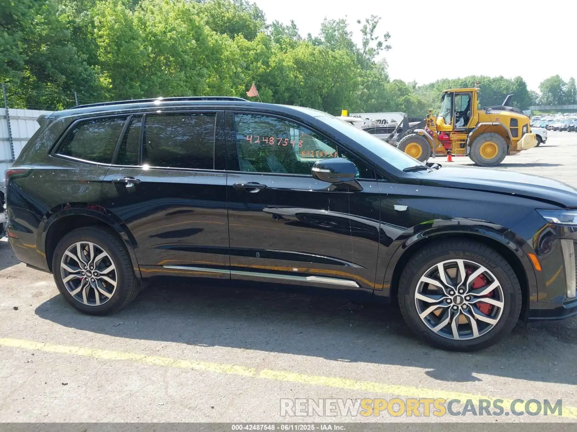 13 Photograph of a damaged car 1GYKPGRS5RZ747923 CADILLAC XT6 2024