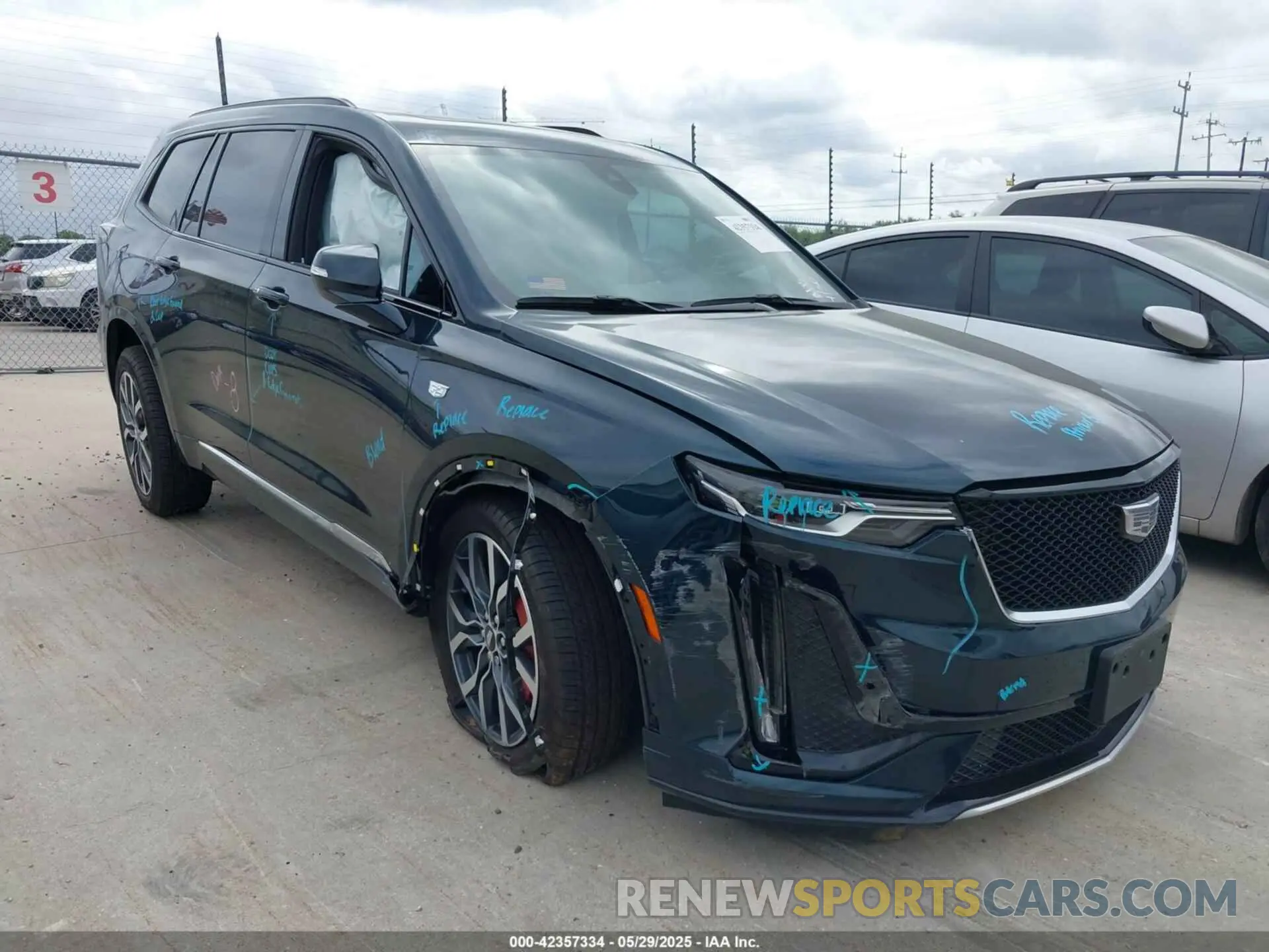 1 Photograph of a damaged car 1GYKPGRS5RZ754399 CADILLAC XT6 2024