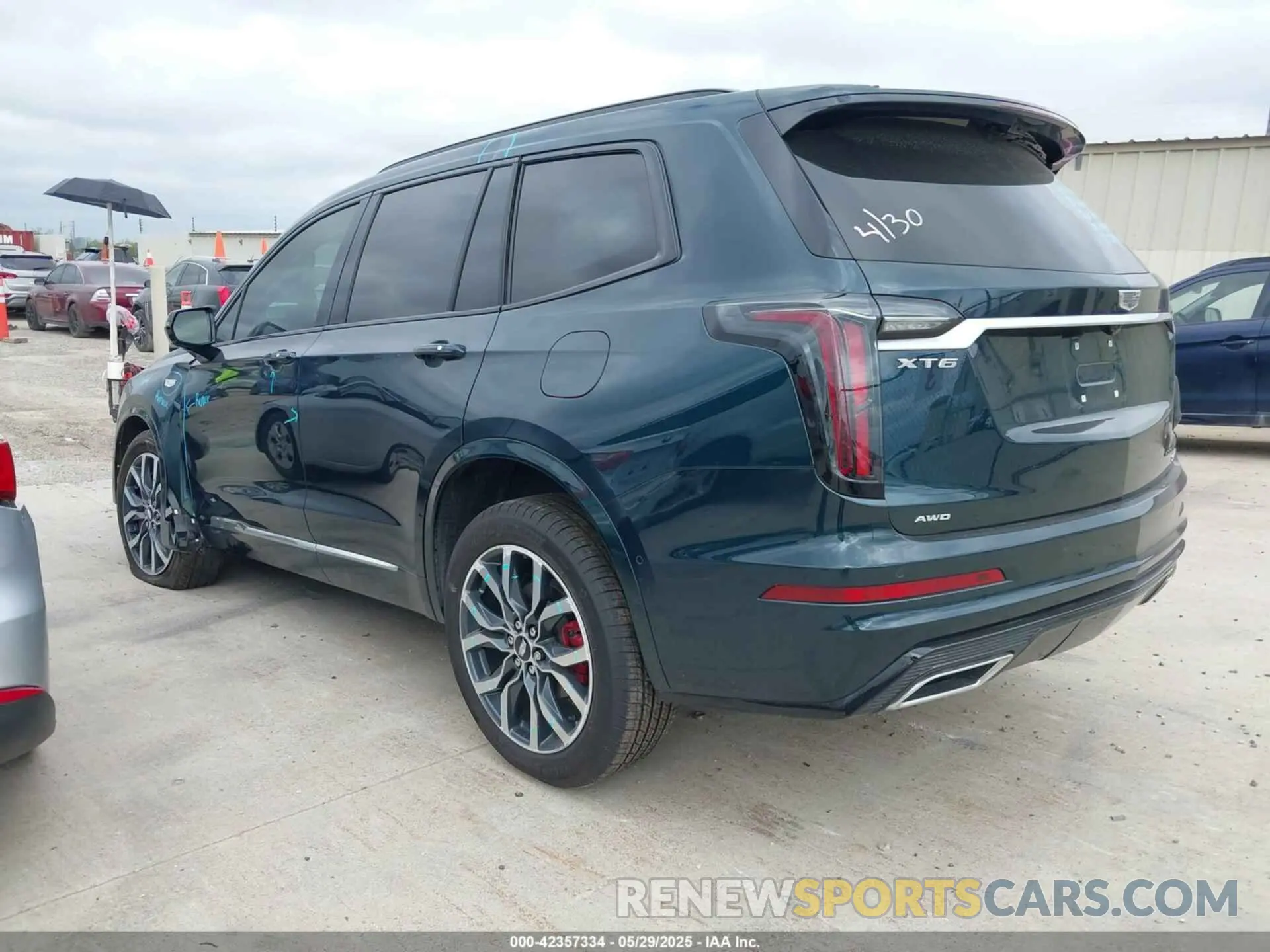 3 Photograph of a damaged car 1GYKPGRS5RZ754399 CADILLAC XT6 2024