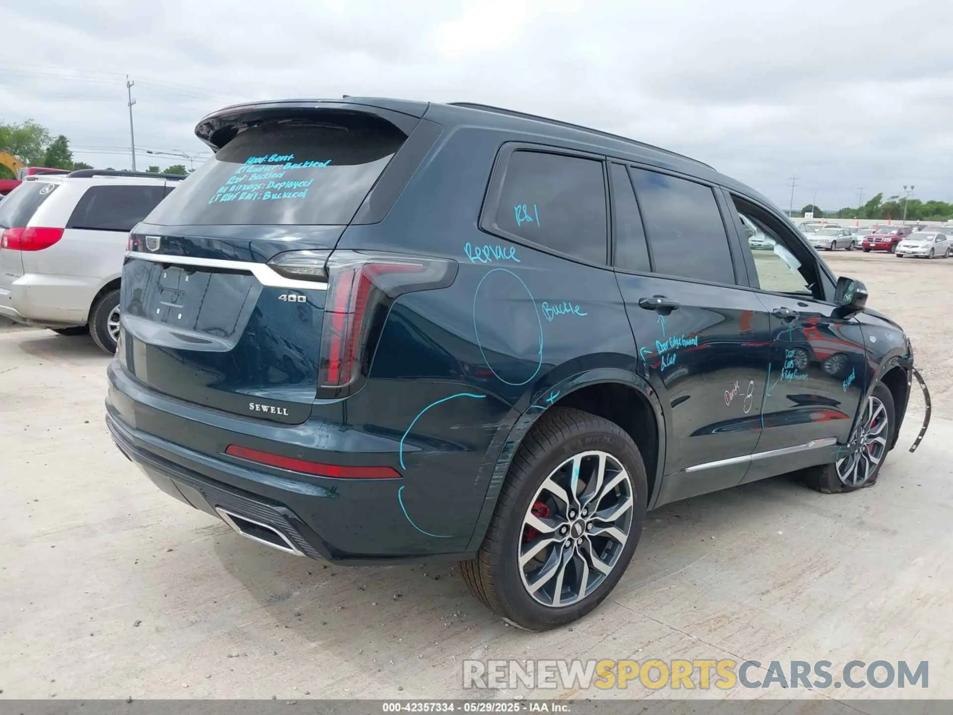 4 Photograph of a damaged car 1GYKPGRS5RZ754399 CADILLAC XT6 2024