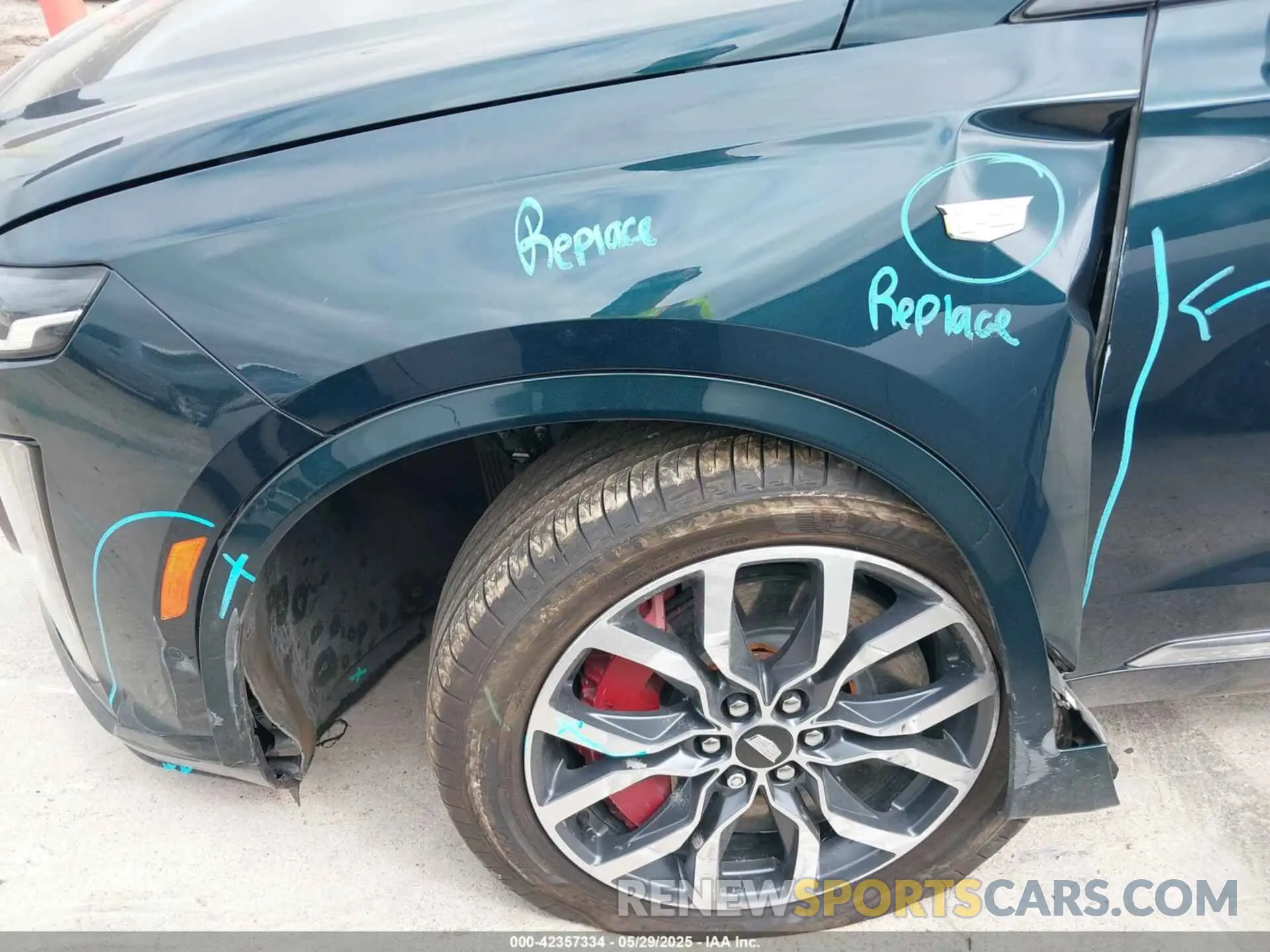 6 Photograph of a damaged car 1GYKPGRS5RZ754399 CADILLAC XT6 2024