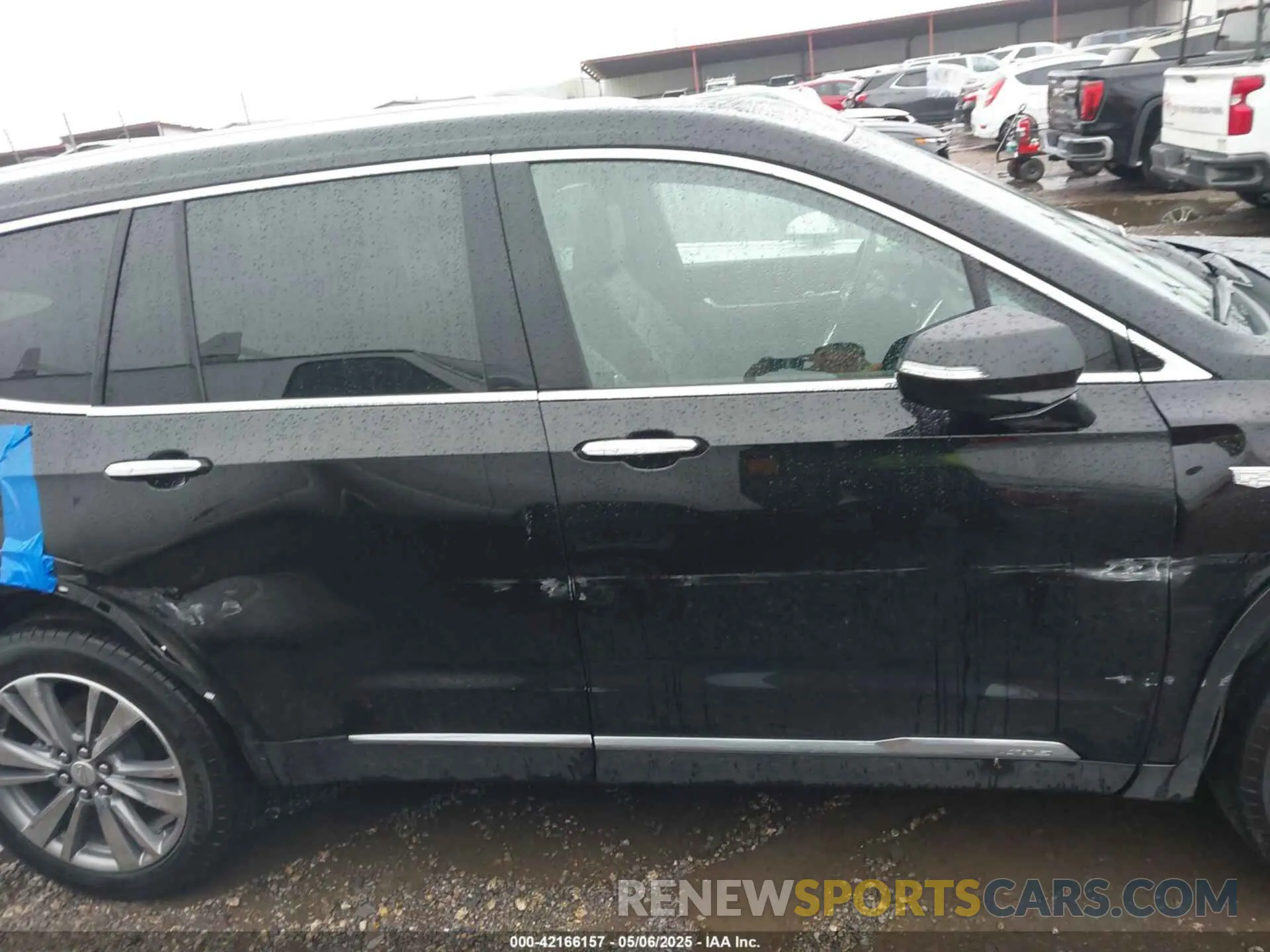 13 Photograph of a damaged car 1GYKPCRS3SZ120054 CADILLAC XT6 2025