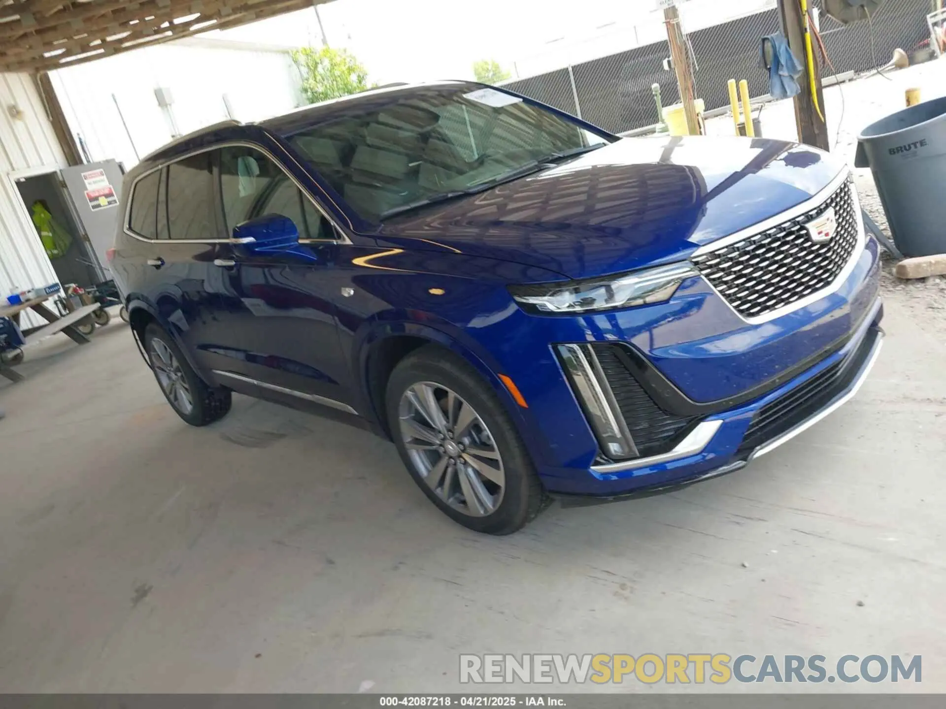 1 Photograph of a damaged car 1GYKPCRS5SZ119357 CADILLAC XT6 2025