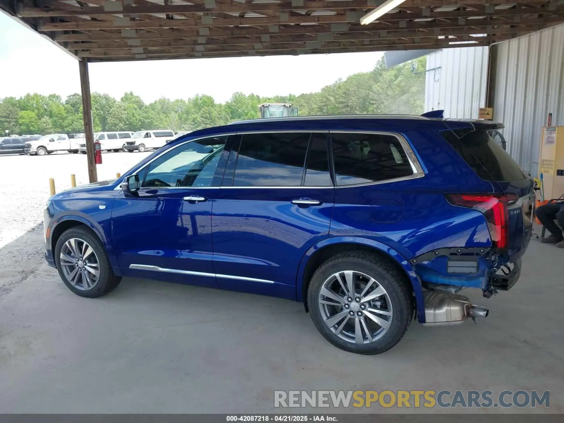 15 Photograph of a damaged car 1GYKPCRS5SZ119357 CADILLAC XT6 2025