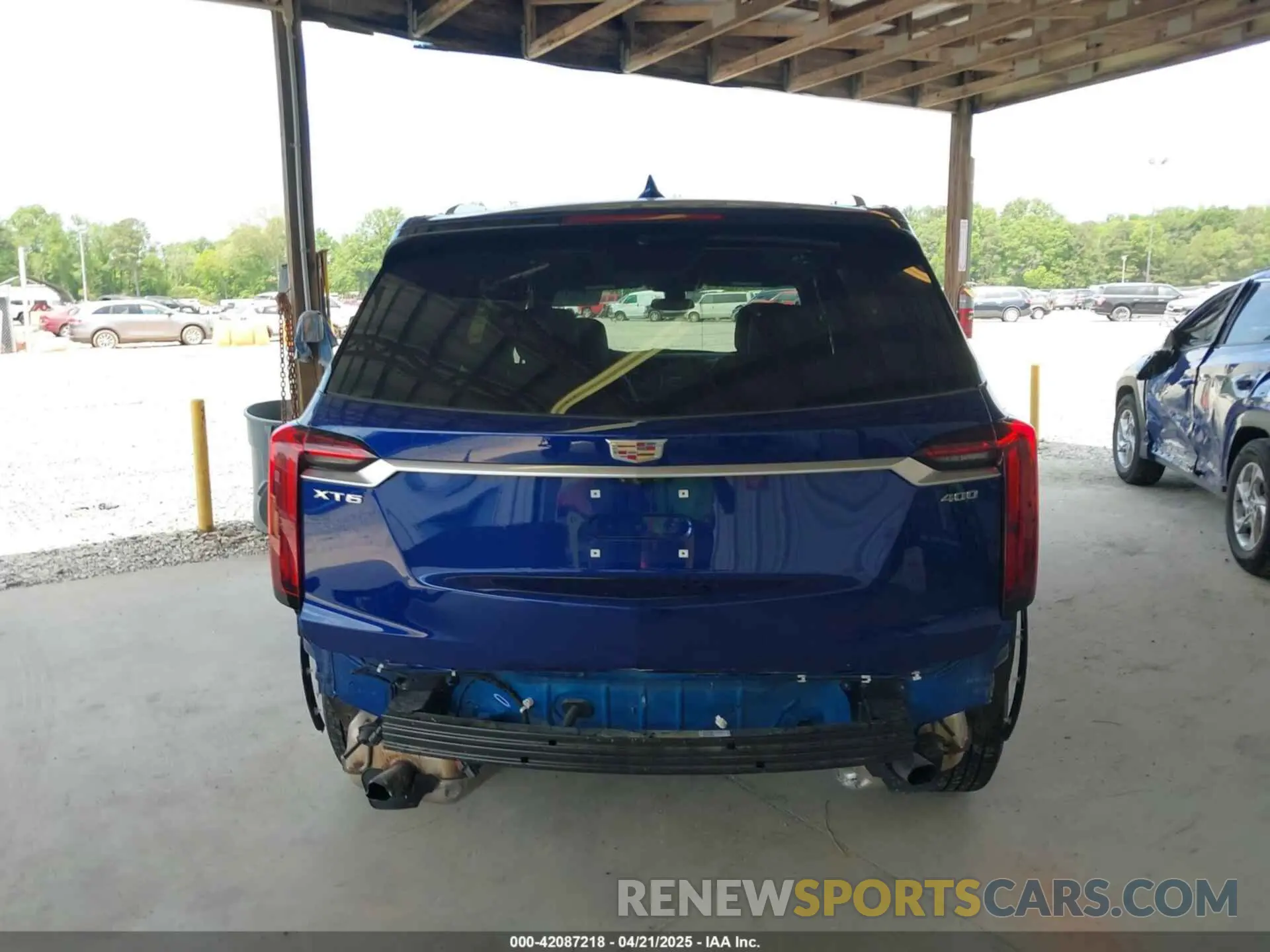 17 Photograph of a damaged car 1GYKPCRS5SZ119357 CADILLAC XT6 2025