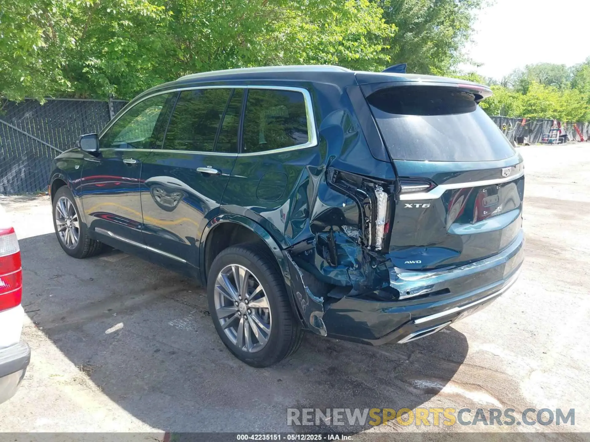 3 Photograph of a damaged car 1GYKPDRS1SZ120334 CADILLAC XT6 2025