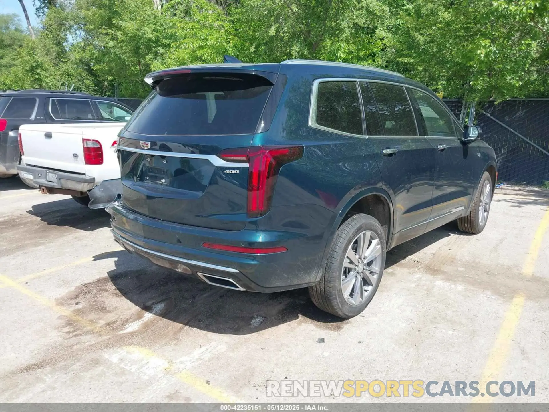 4 Photograph of a damaged car 1GYKPDRS1SZ120334 CADILLAC XT6 2025