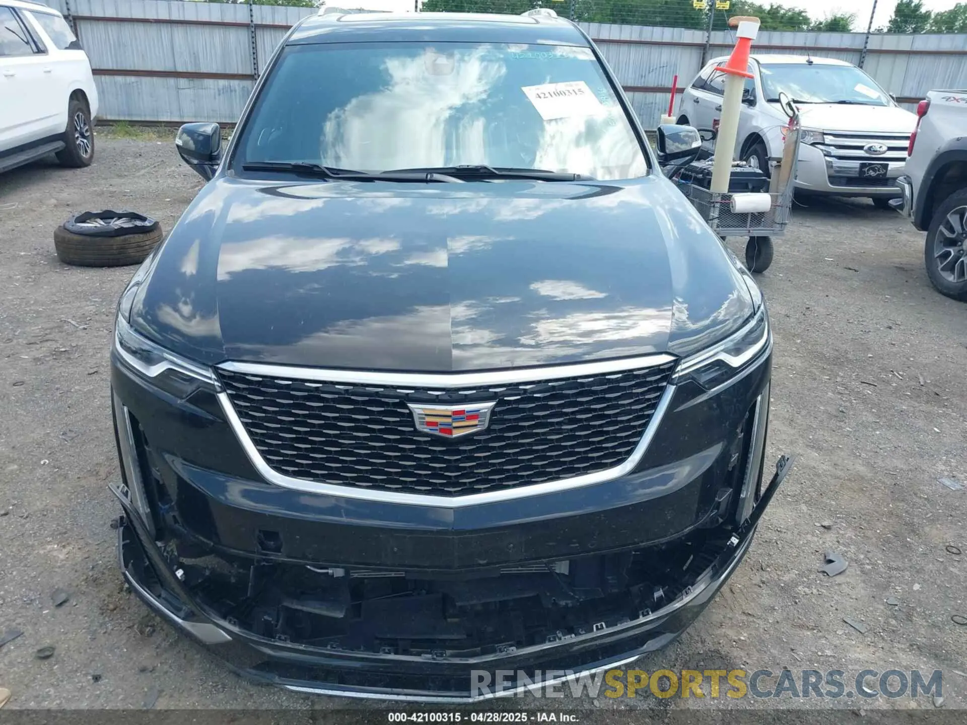 13 Photograph of a damaged car 1GYKPDRS3SZ118214 CADILLAC XT6 2025