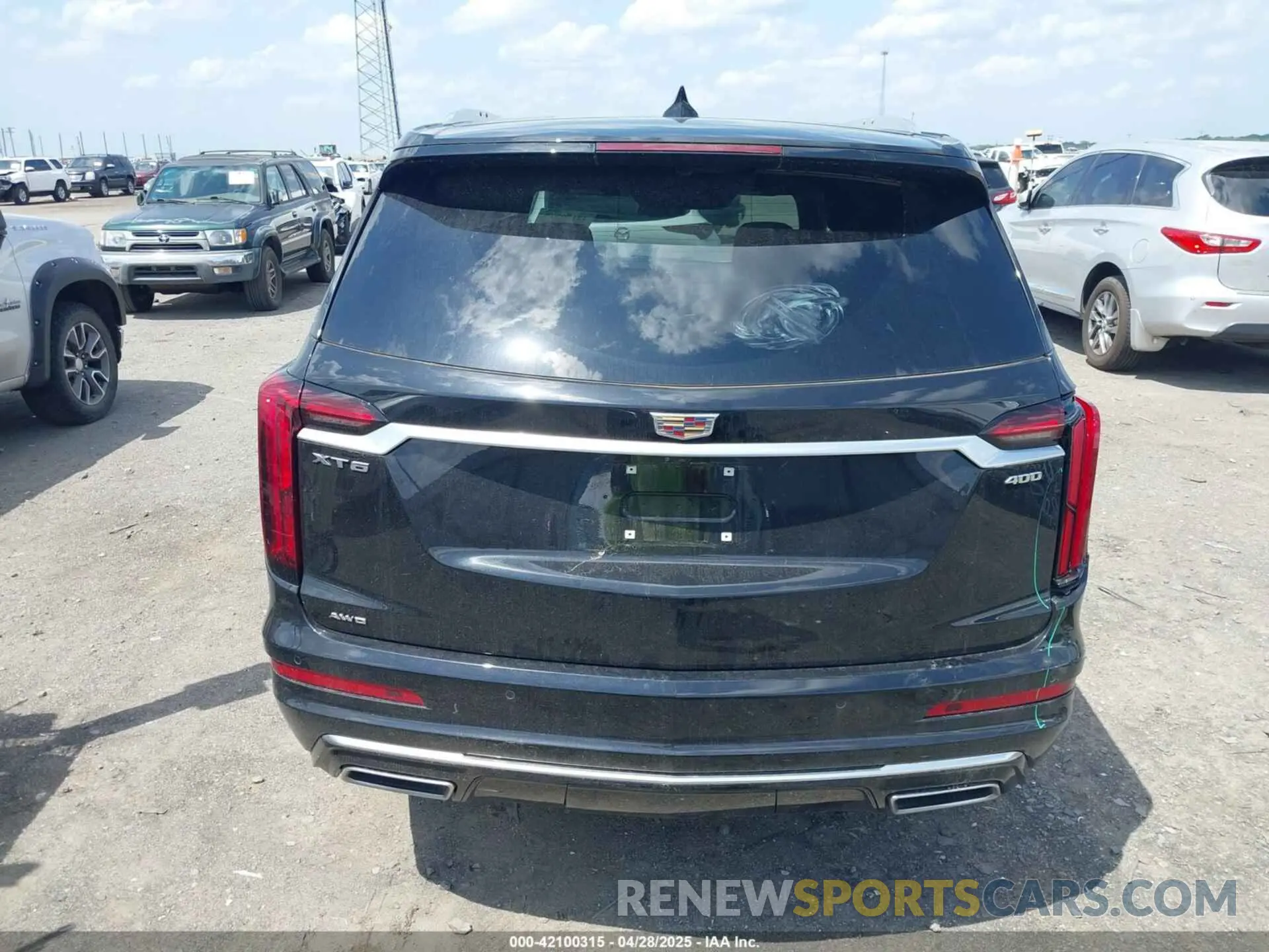17 Photograph of a damaged car 1GYKPDRS3SZ118214 CADILLAC XT6 2025