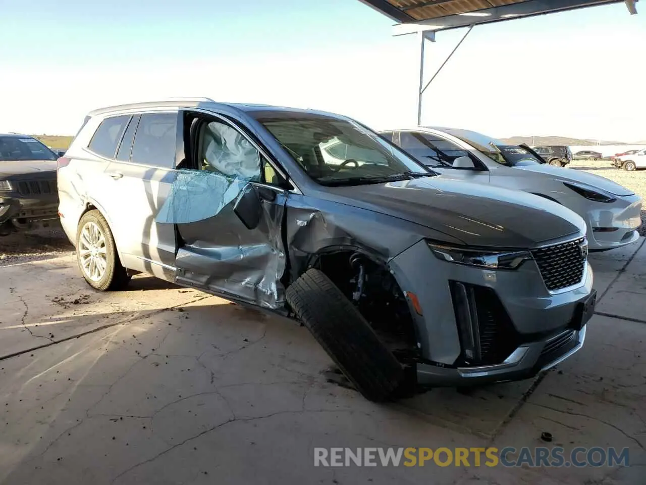 4 Photograph of a damaged car 1GYKPDRS6SZ100046 CADILLAC XT6 2025