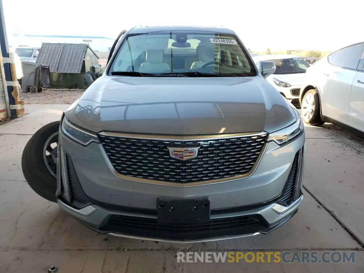 5 Photograph of a damaged car 1GYKPDRS6SZ100046 CADILLAC XT6 2025