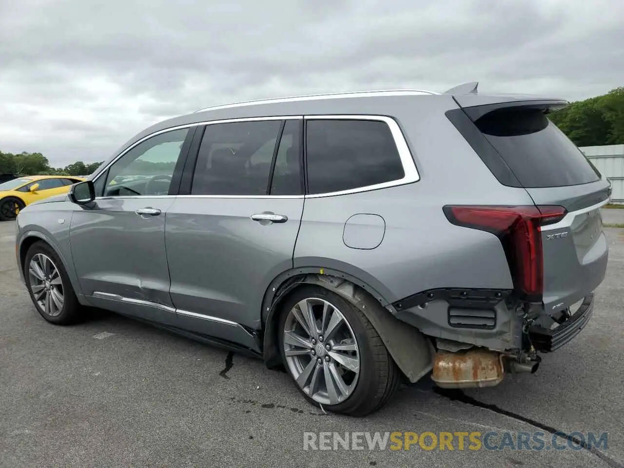 2 Photograph of a damaged car 1GYKPDRS7SZ121603 CADILLAC XT6 2025