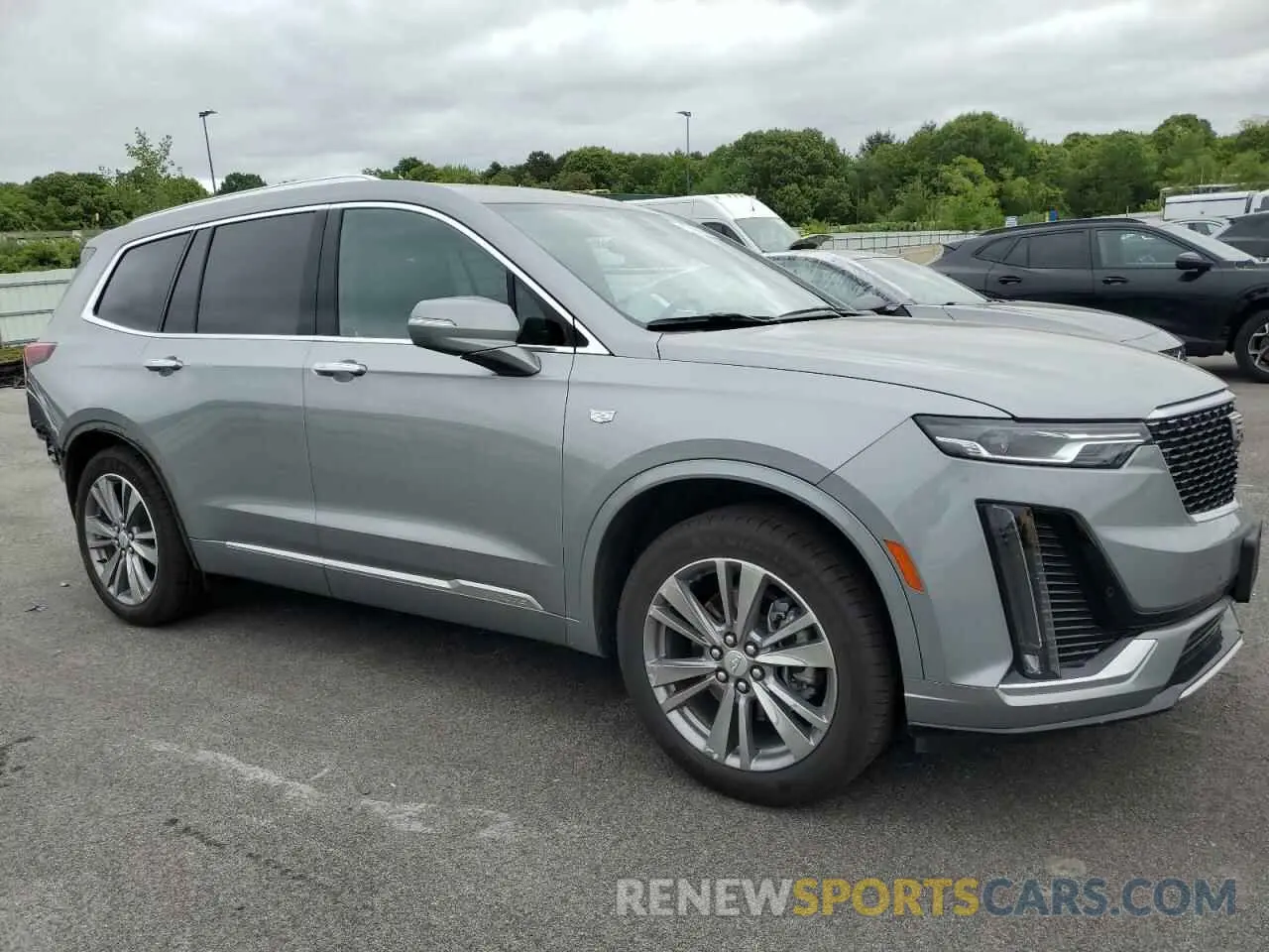 4 Photograph of a damaged car 1GYKPDRS7SZ121603 CADILLAC XT6 2025
