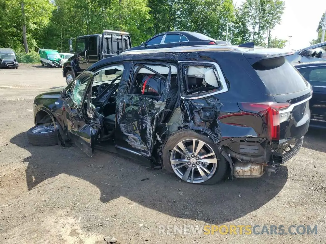 2 Photograph of a damaged car 1GYKPDRS9SZ120694 CADILLAC XT6 2025