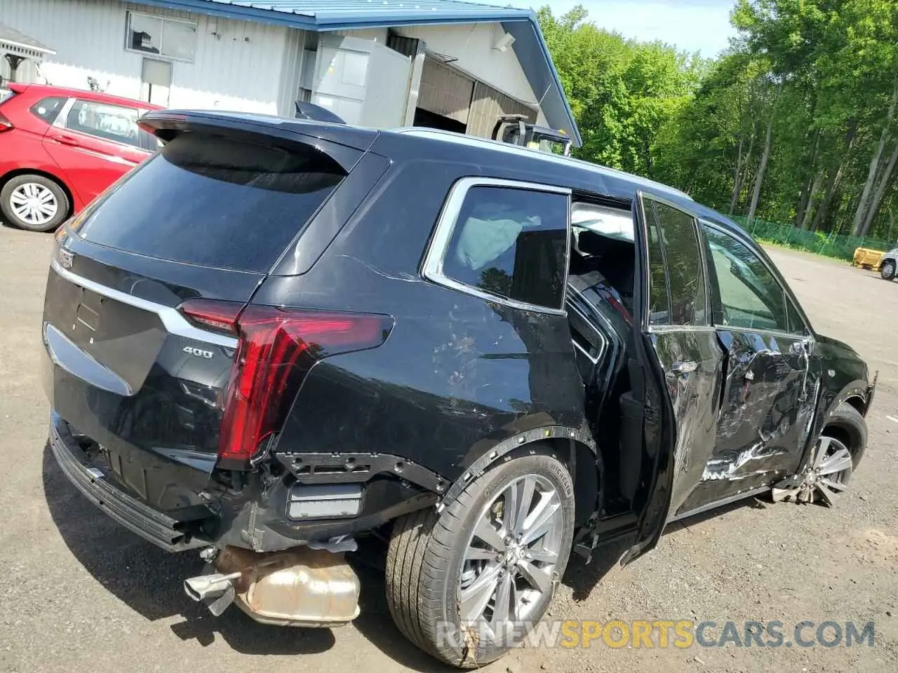 3 Photograph of a damaged car 1GYKPDRS9SZ120694 CADILLAC XT6 2025