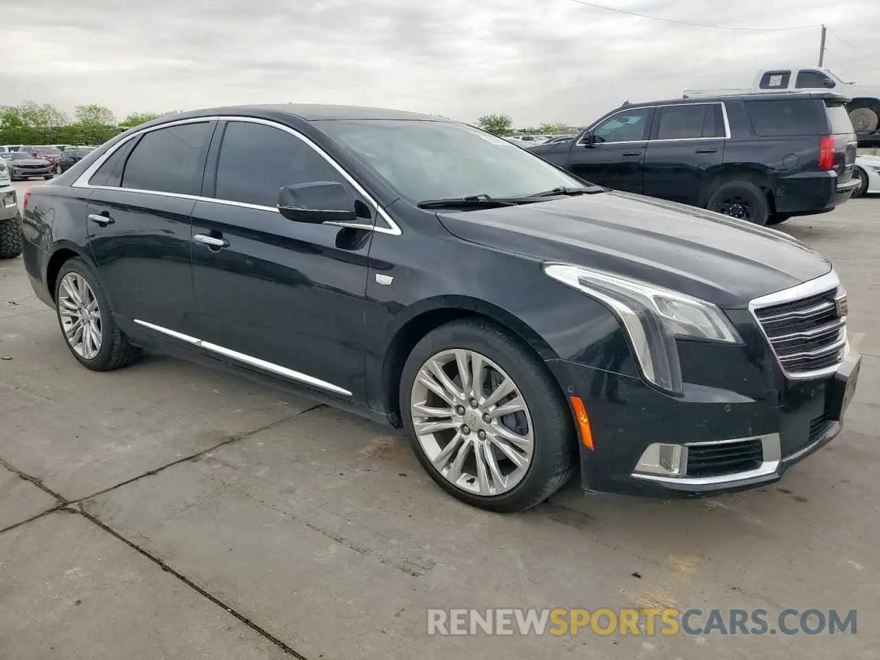 4 Photograph of a damaged car 2G61M5S30K9133673 CADILLAC XTS 2019