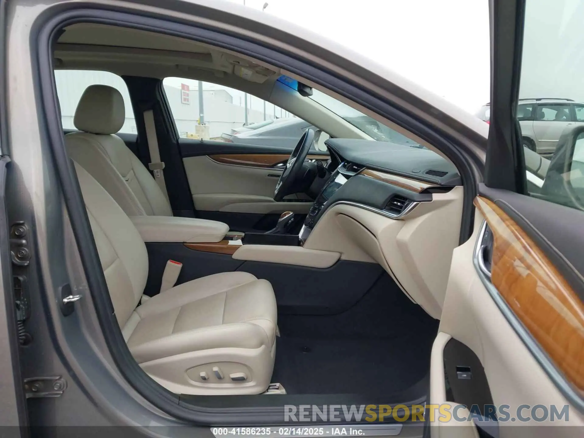 5 Photograph of a damaged car 2G61M5S32K9128829 CADILLAC XTS 2019