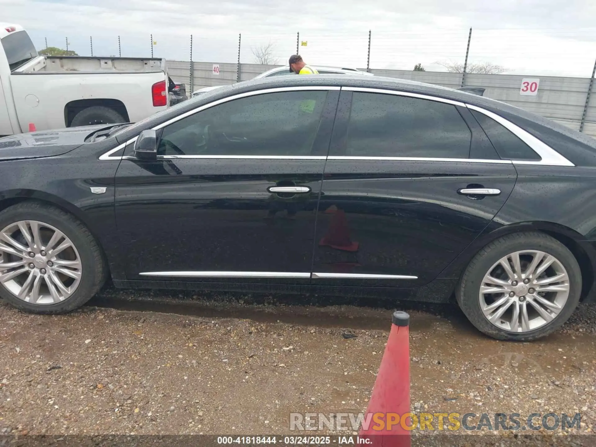 14 Photograph of a damaged car 2G61M5S32K9141807 CADILLAC XTS 2019