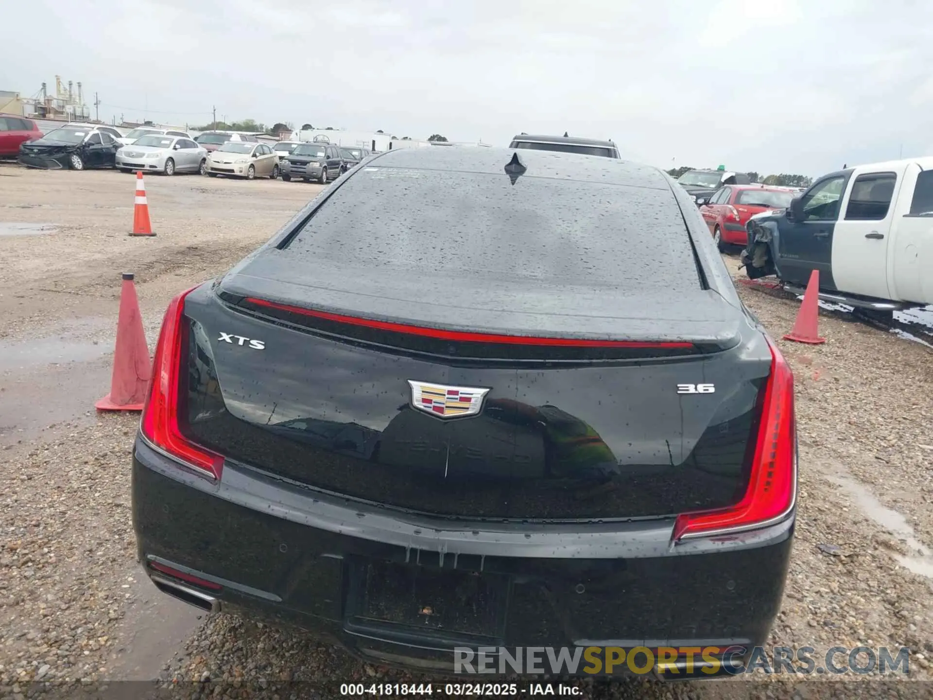 16 Photograph of a damaged car 2G61M5S32K9141807 CADILLAC XTS 2019