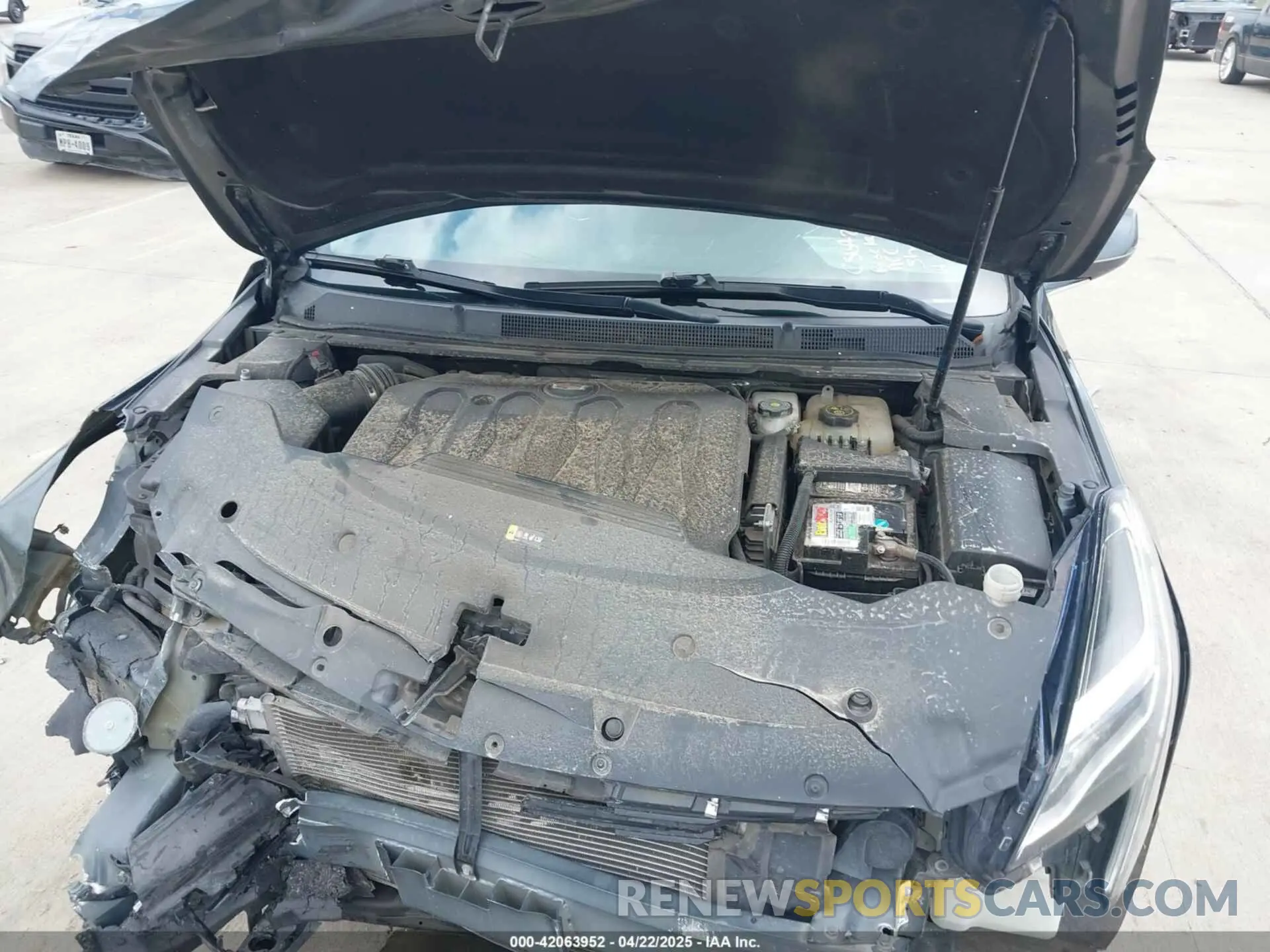 10 Photograph of a damaged car 2G61M5S33K9113899 CADILLAC XTS 2019