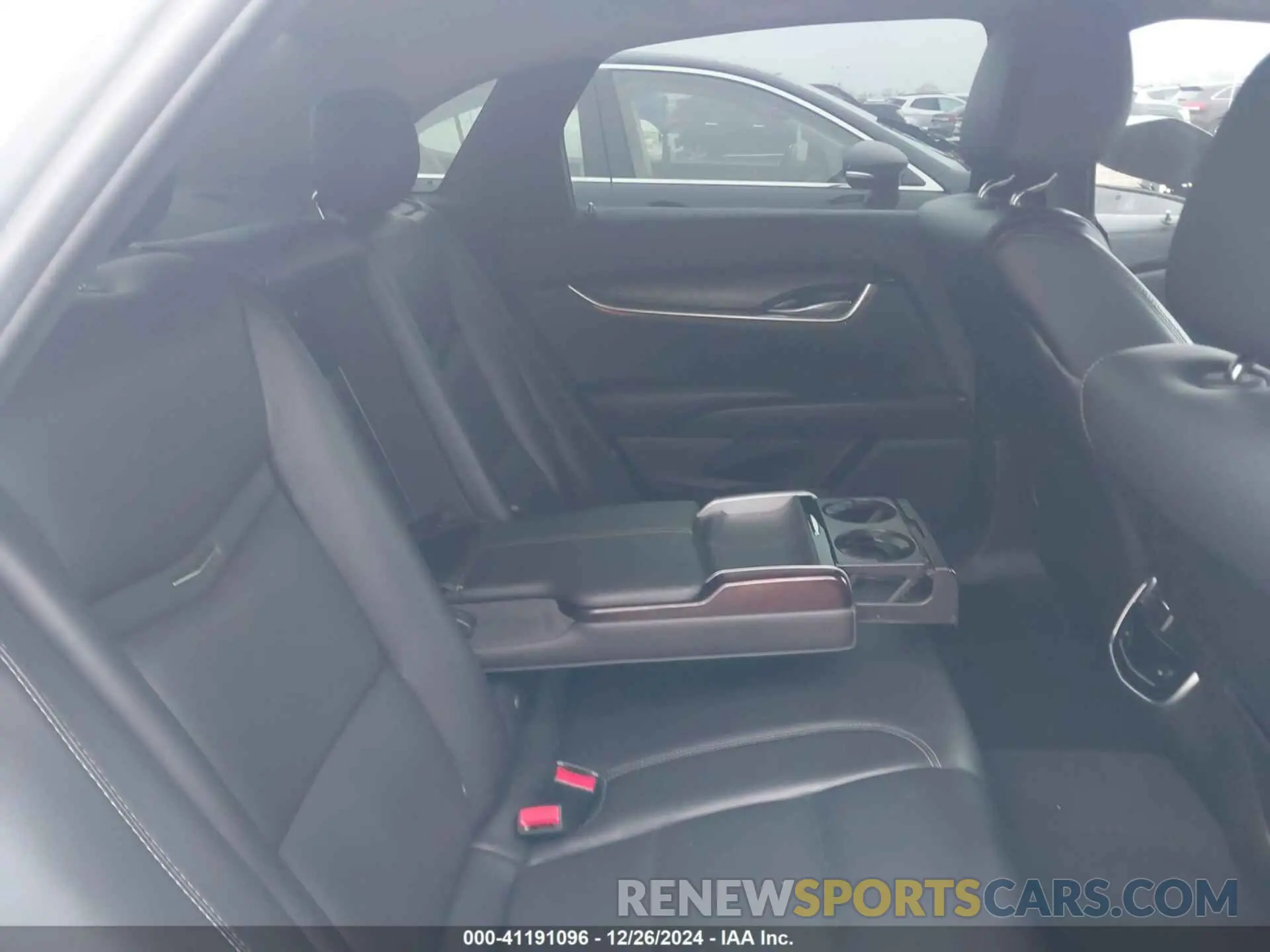 8 Photograph of a damaged car 2G61M5S33K9119248 CADILLAC XTS 2019