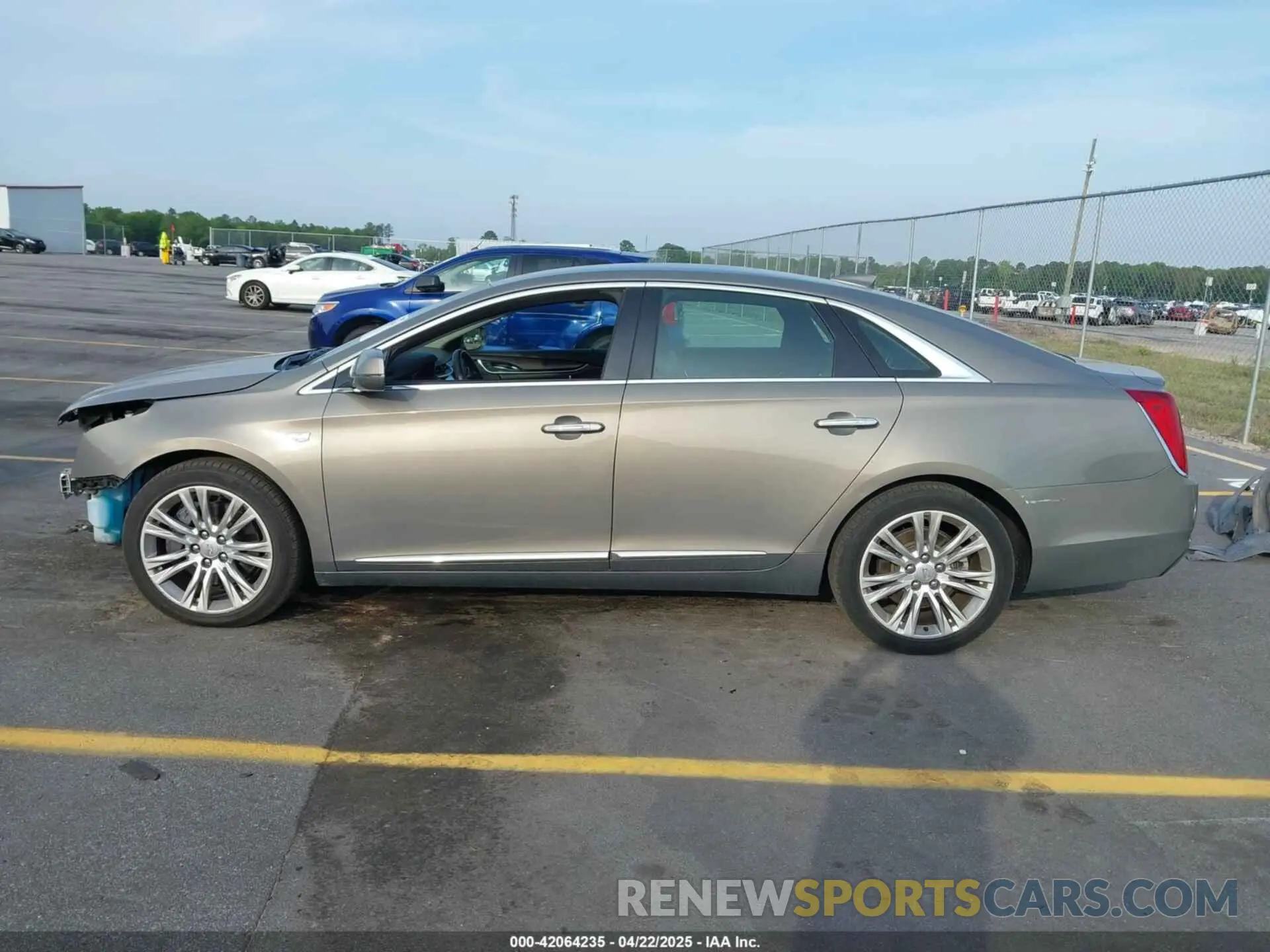 15 Photograph of a damaged car 2G61M5S33K9122831 CADILLAC XTS 2019