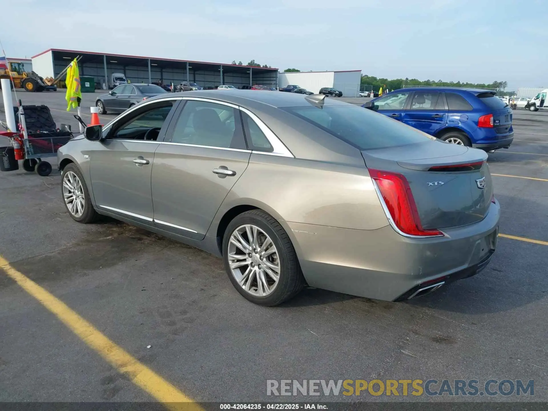 3 Photograph of a damaged car 2G61M5S33K9122831 CADILLAC XTS 2019