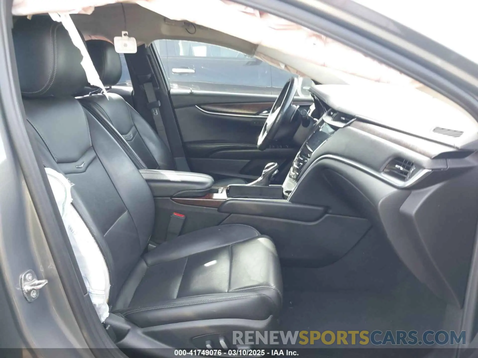 5 Photograph of a damaged car 2G61M5S35K9125097 CADILLAC XTS 2019
