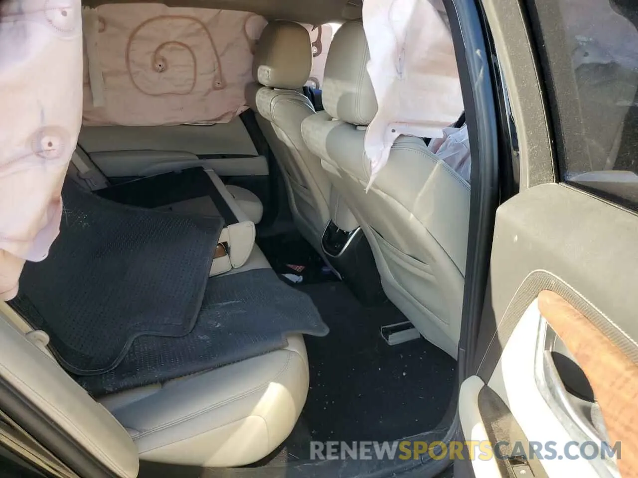 10 Photograph of a damaged car 2G61M5S36K9145343 CADILLAC XTS 2019