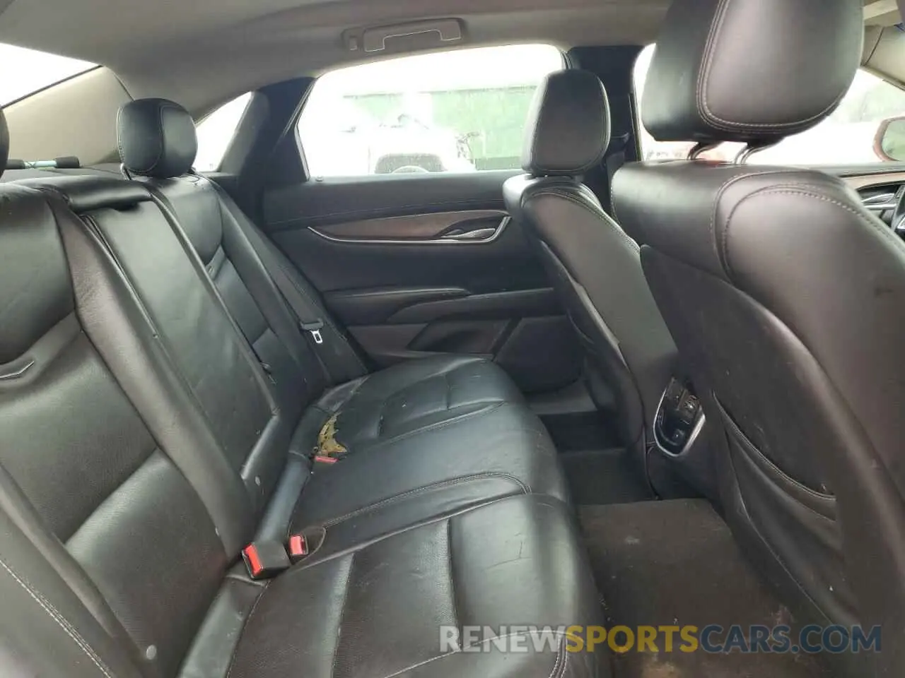 10 Photograph of a damaged car 2G61M5S37K9125988 CADILLAC XTS 2019