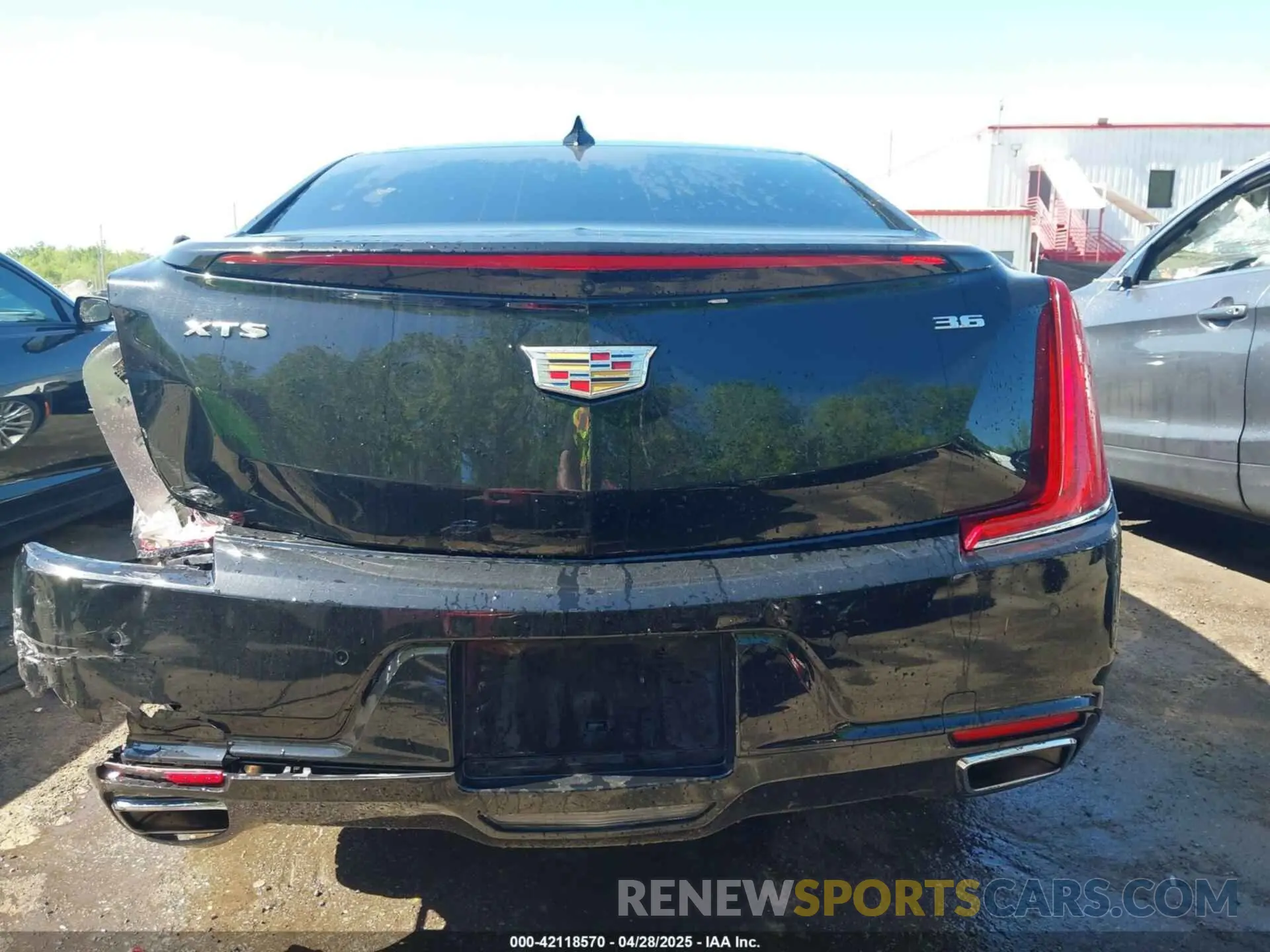 16 Photograph of a damaged car 2G61M5S38K9139513 CADILLAC XTS 2019