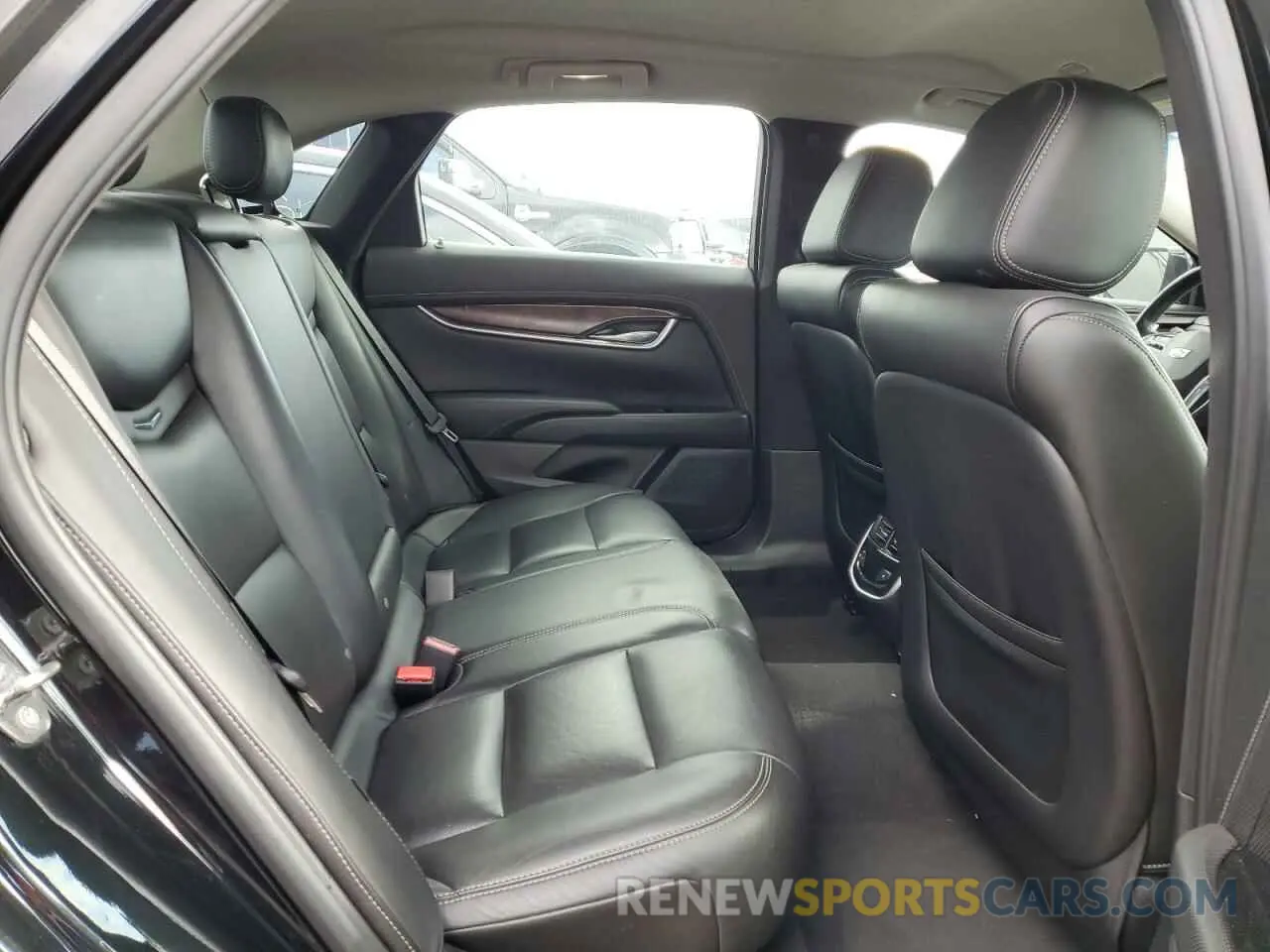 10 Photograph of a damaged car 2G61M5S38K9149085 CADILLAC XTS 2019