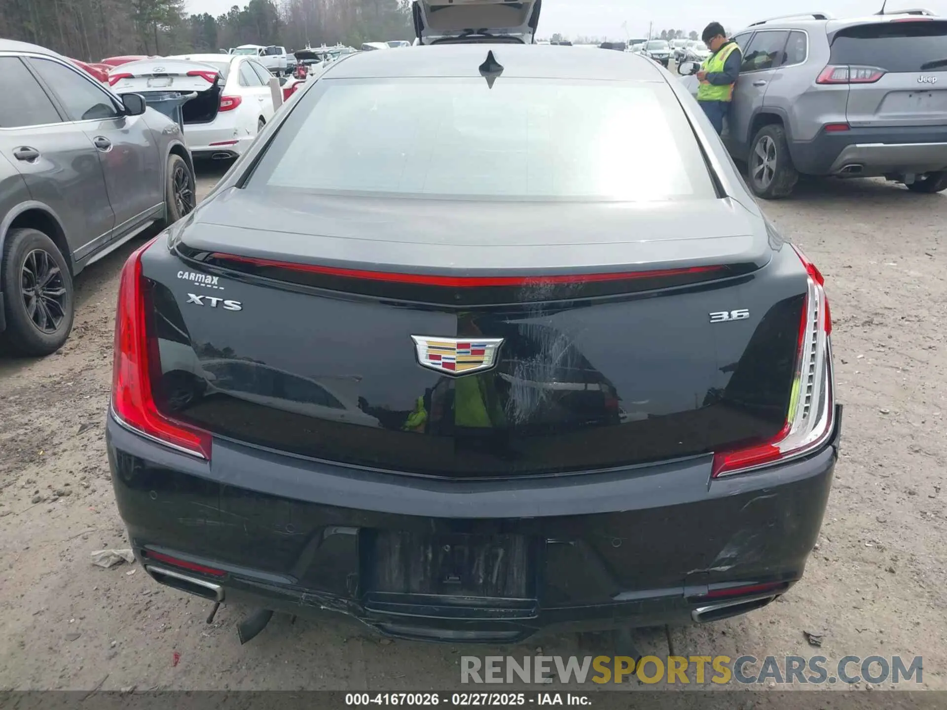 16 Photograph of a damaged car 2G61M5S38K9152522 CADILLAC XTS 2019