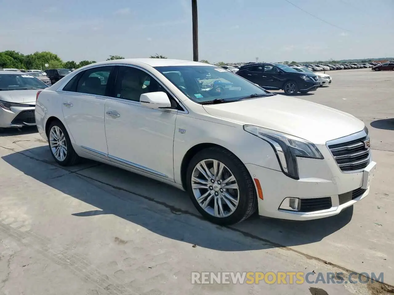 4 Photograph of a damaged car 2G61M5S39K9100316 CADILLAC XTS 2019