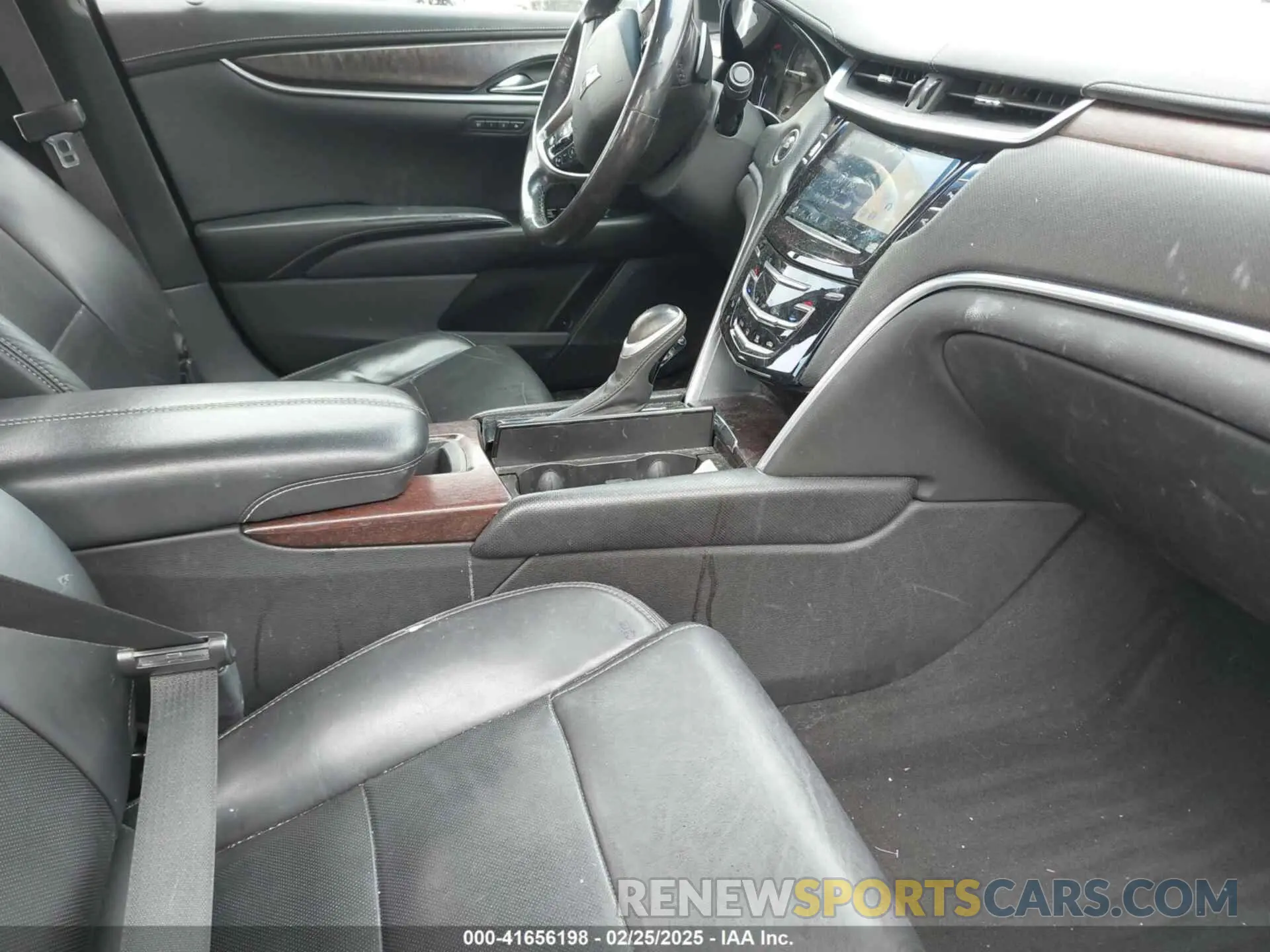 5 Photograph of a damaged car 2G61M5S39K9157261 CADILLAC XTS 2019