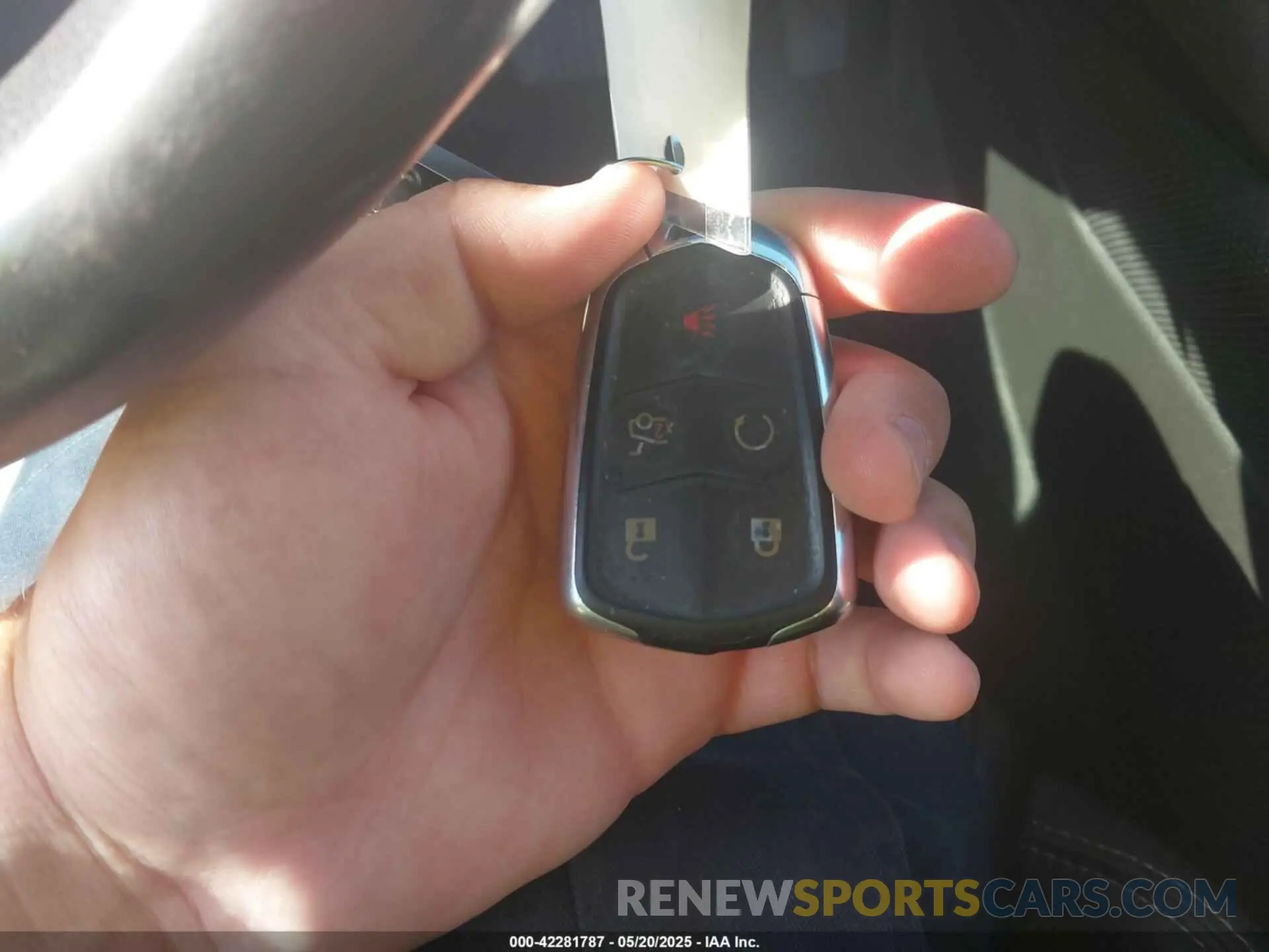 11 Photograph of a damaged car 2G61M5S3XK9123054 CADILLAC XTS 2019