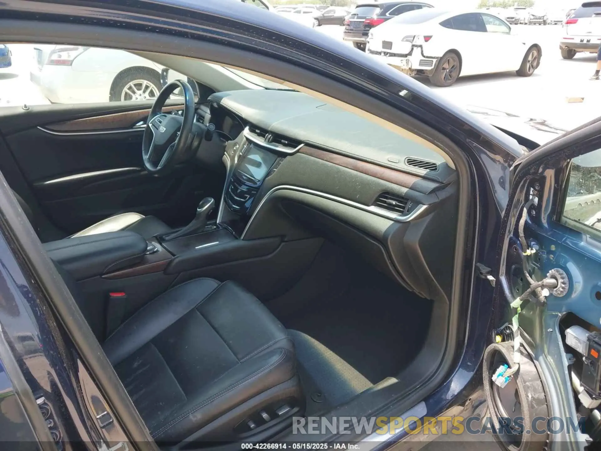 5 Photograph of a damaged car 2G61M5S3XK9138279 CADILLAC XTS 2019