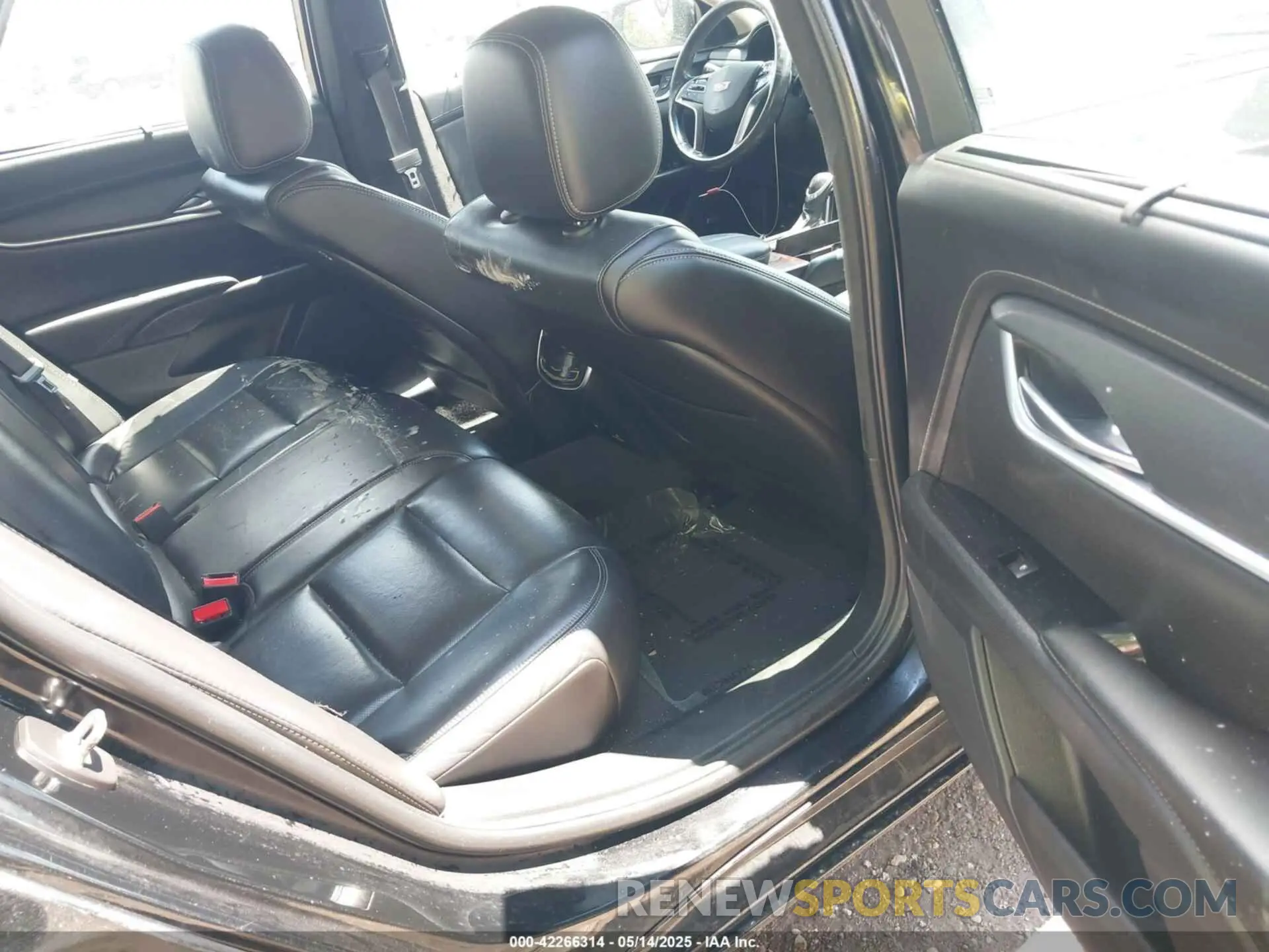 8 Photograph of a damaged car 2G61U5S37K9157078 CADILLAC XTS 2019