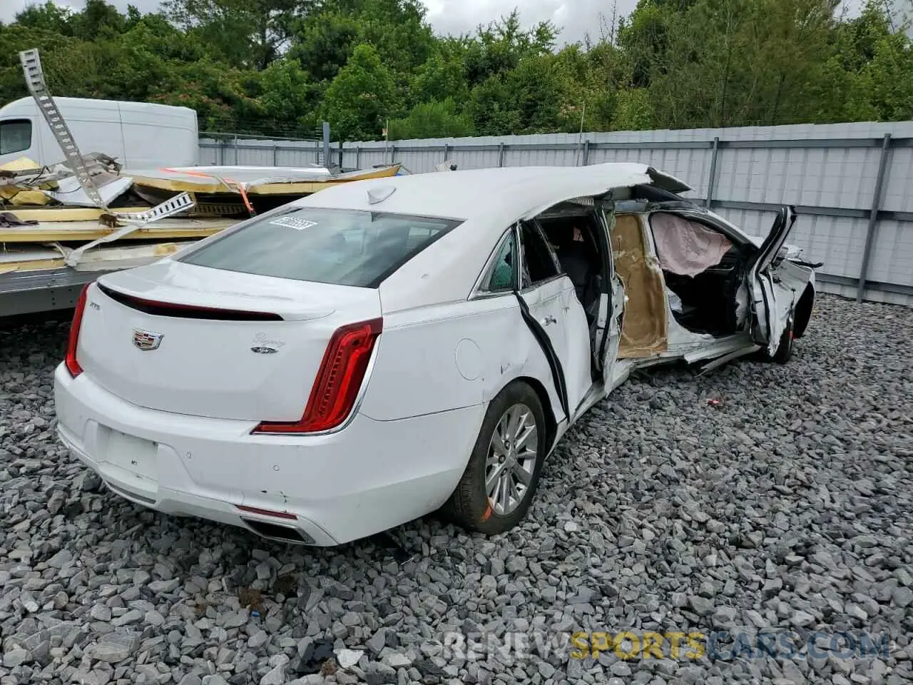 3 Photograph of a damaged car 2GEXG6U32K9550205 CADILLAC XTS 2019