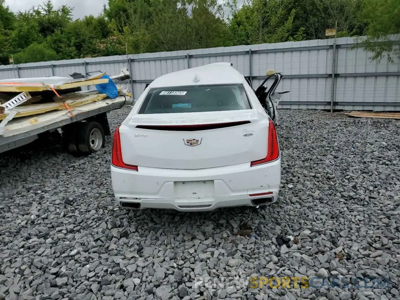 6 Photograph of a damaged car 2GEXG6U32K9550205 CADILLAC XTS 2019