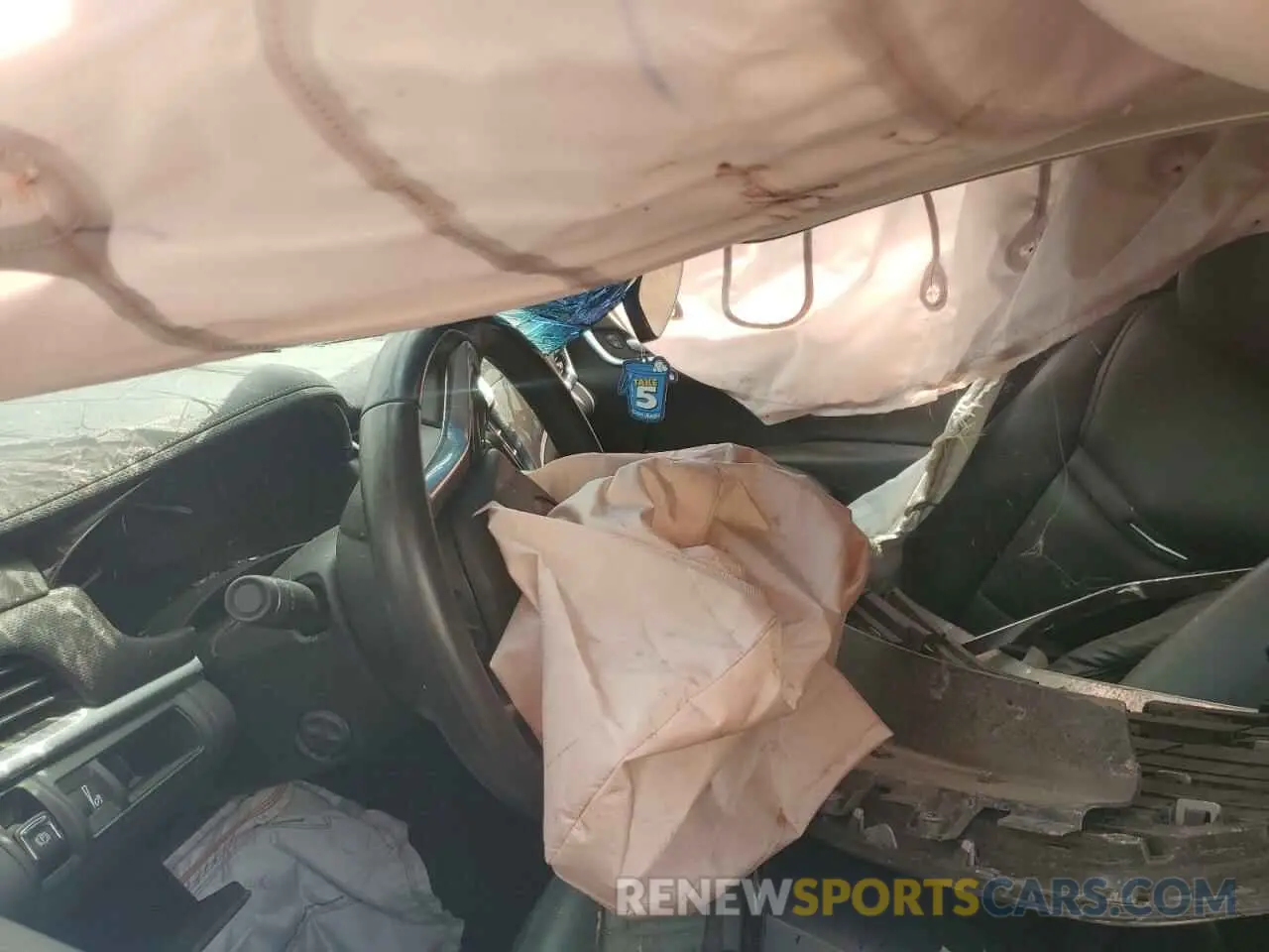 7 Photograph of a damaged car 2GEXG6U32K9550205 CADILLAC XTS 2019