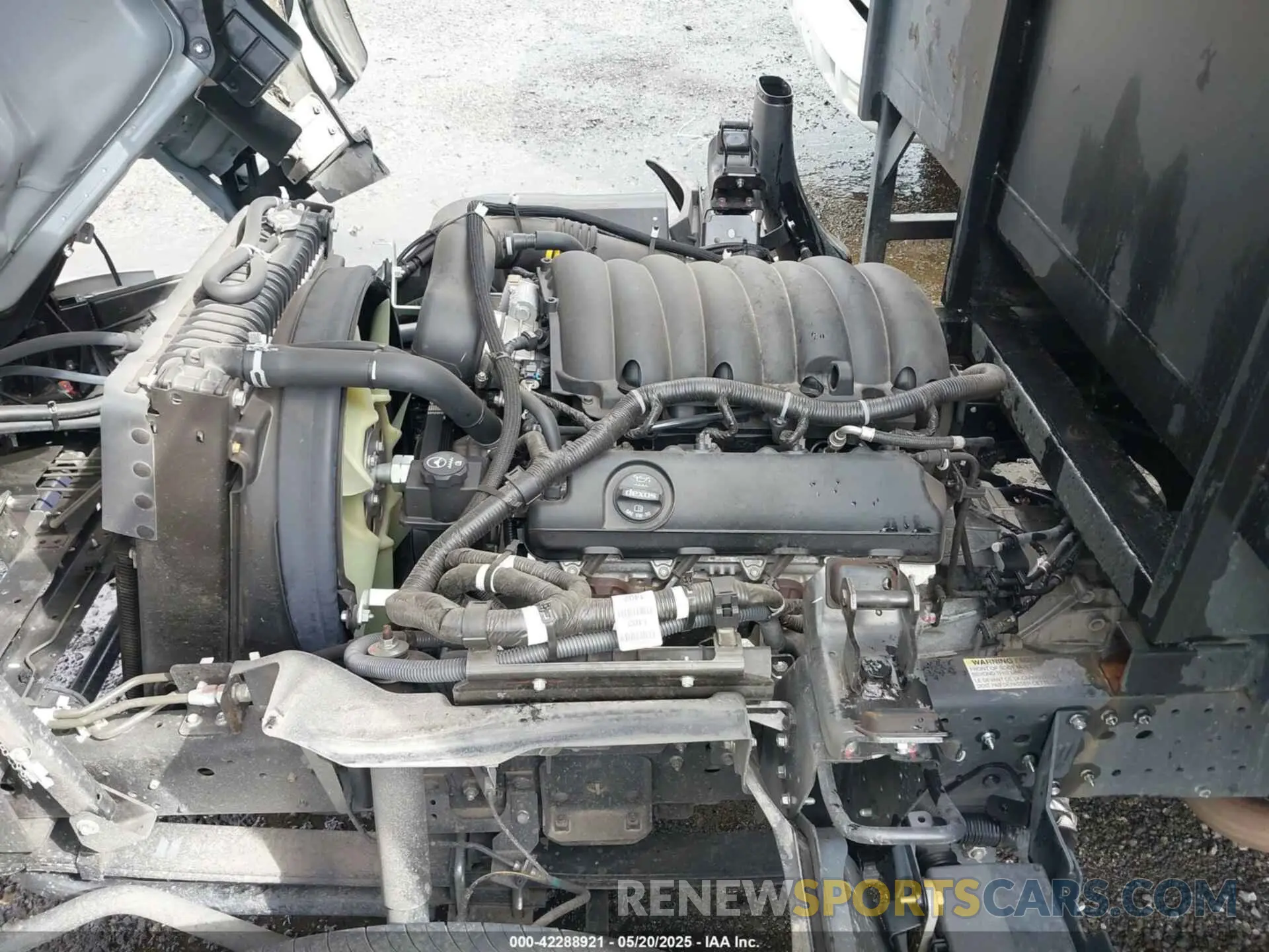 9 Photograph of a damaged car 54DCDW1D7RS203941 CHEVROLET 4500 HG LCF GAS 2024