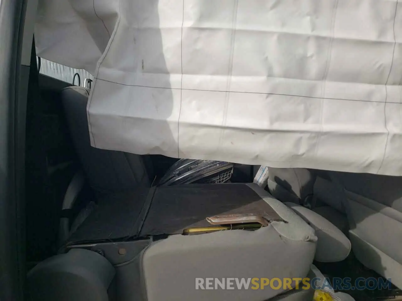 10 Photograph of a damaged car 1GC1KREY3KF123261 CHEVROLET ALL Models 2019