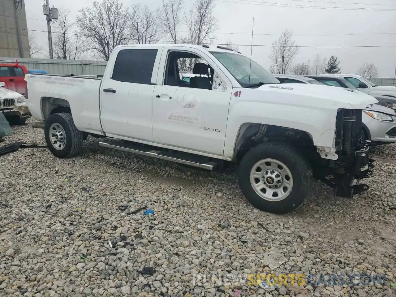 4 Photograph of a damaged car 1GC1KREY6KF174348 CHEVROLET ALL Models 2019