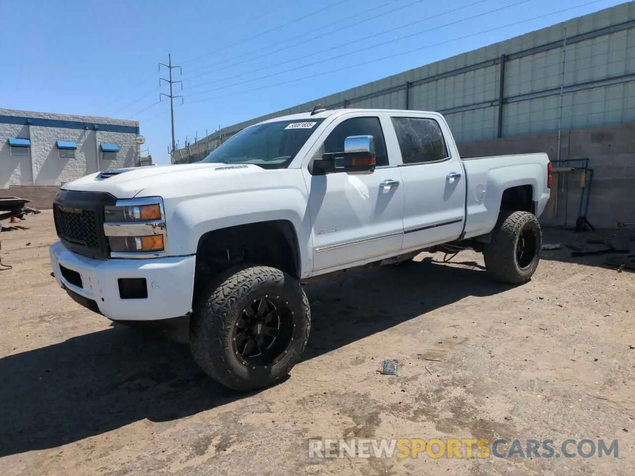 1 Photograph of a damaged car 1GC1KTEY1KF114295 CHEVROLET ALL Models 2019