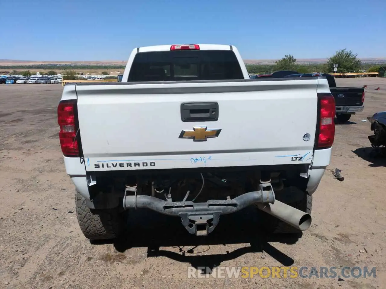 6 Photograph of a damaged car 1GC1KTEY1KF114295 CHEVROLET ALL Models 2019