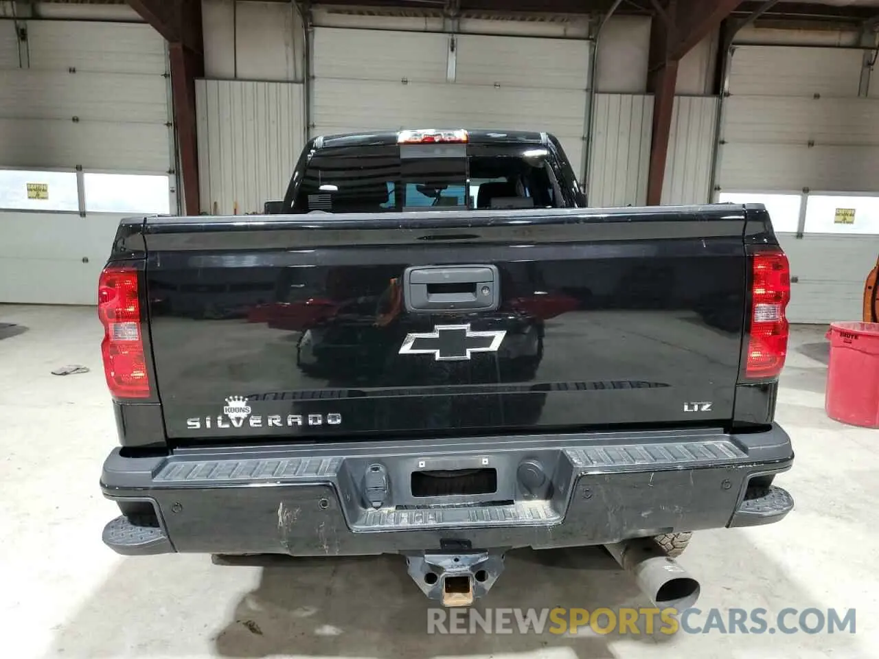6 Photograph of a damaged car 1GC1KTEY3KF163742 CHEVROLET ALL Models 2019