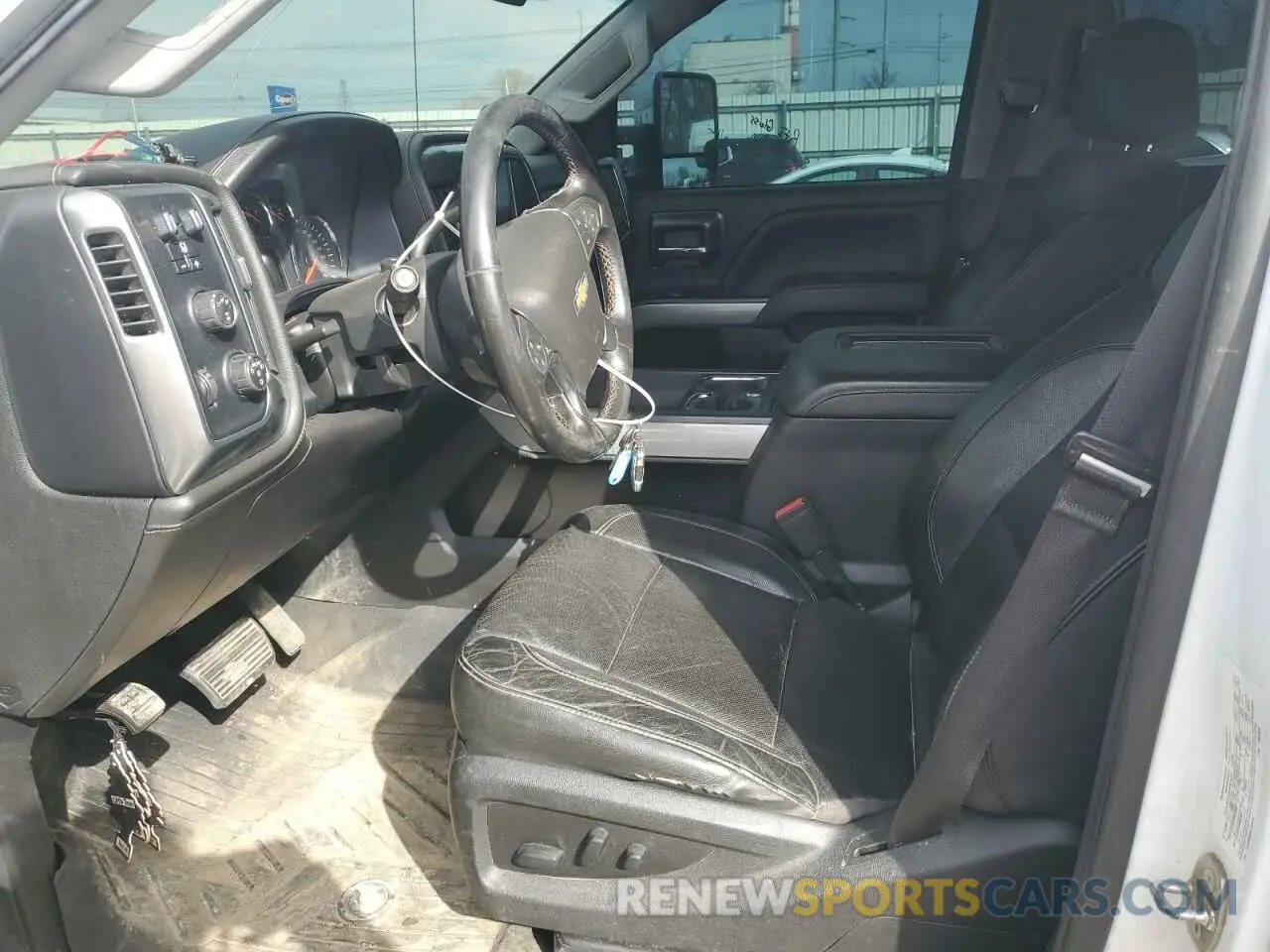 7 Photograph of a damaged car 1GC1KTEY3KF184252 CHEVROLET ALL Models 2019