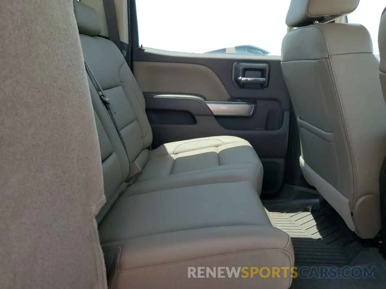 10 Photograph of a damaged car 1GC1KTEY4KF112394 CHEVROLET ALL Models 2019